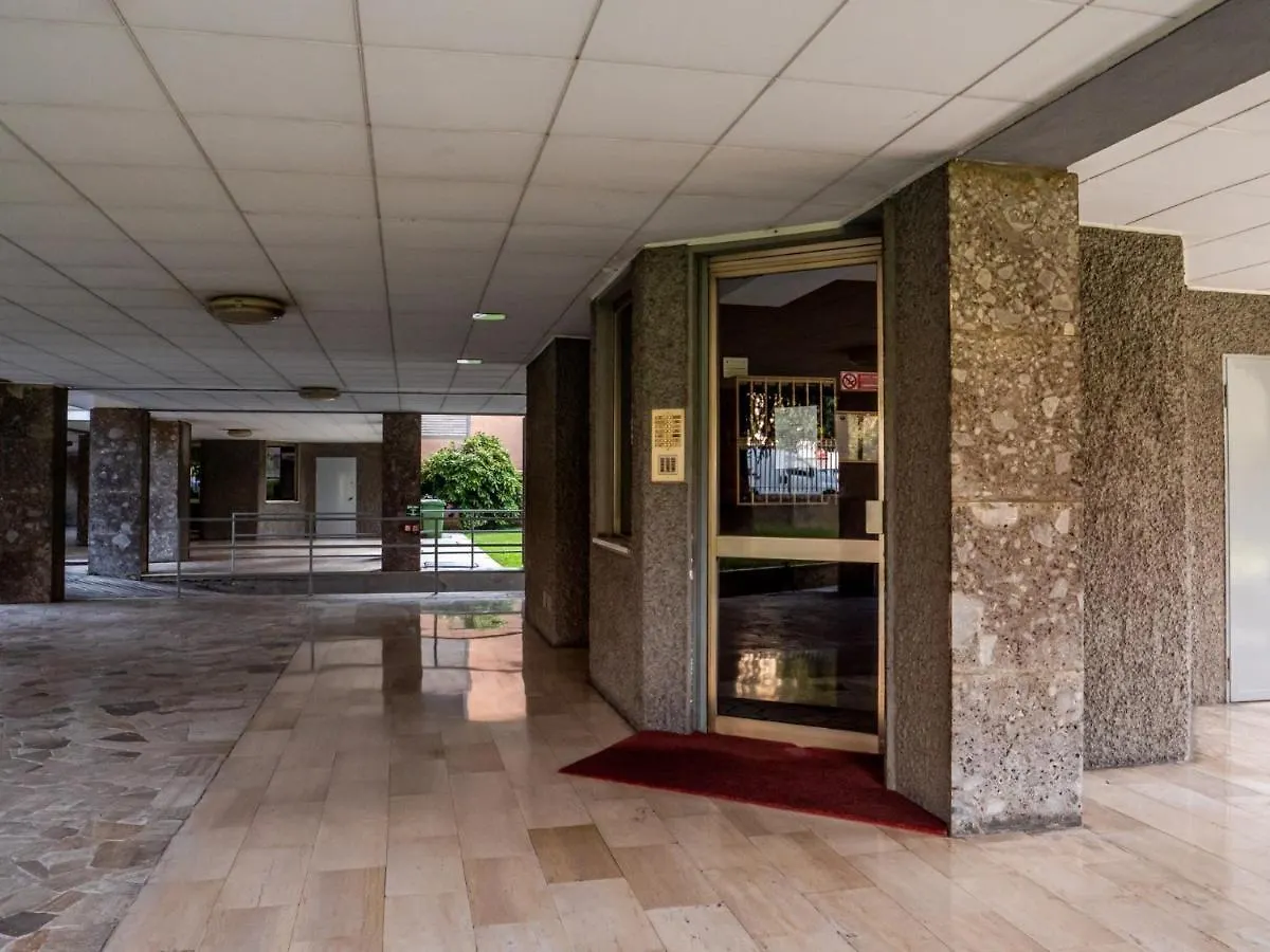 The Best Rent - Large And Bright Two-Bedrooms Apartment With Balcony Milan